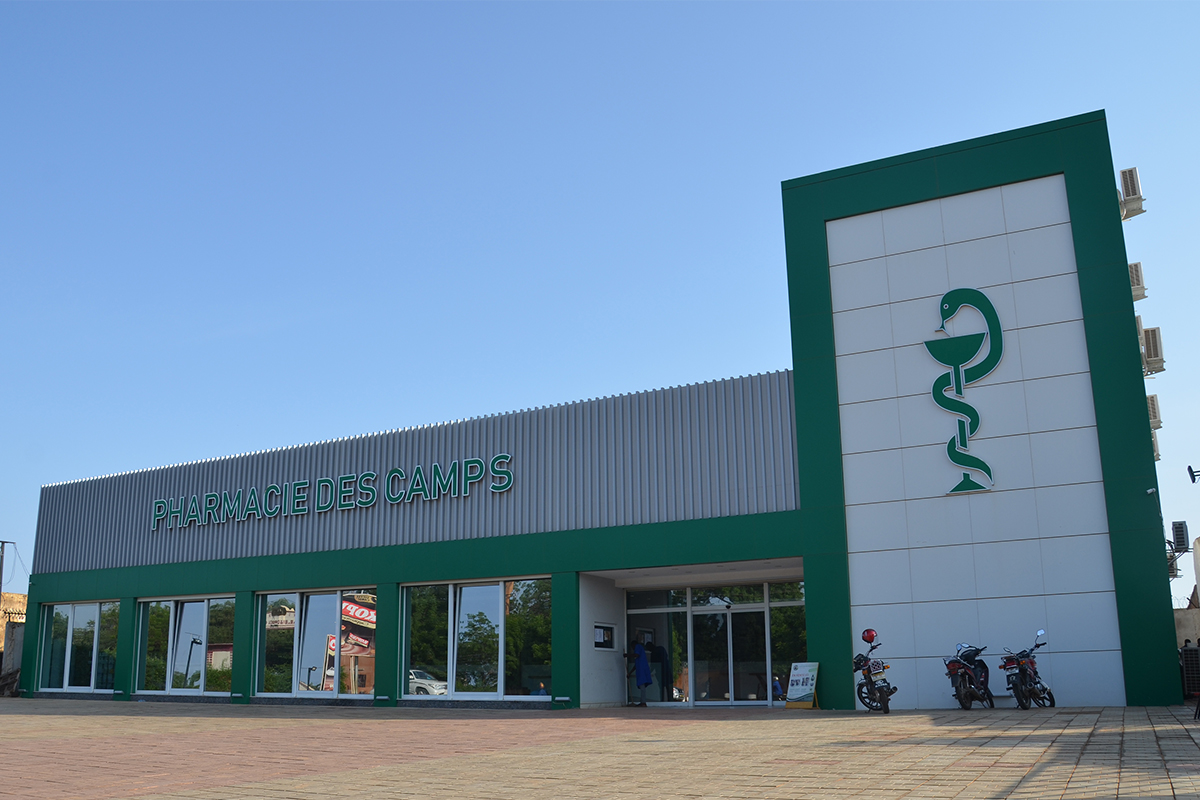 Pharmacy Des Camp